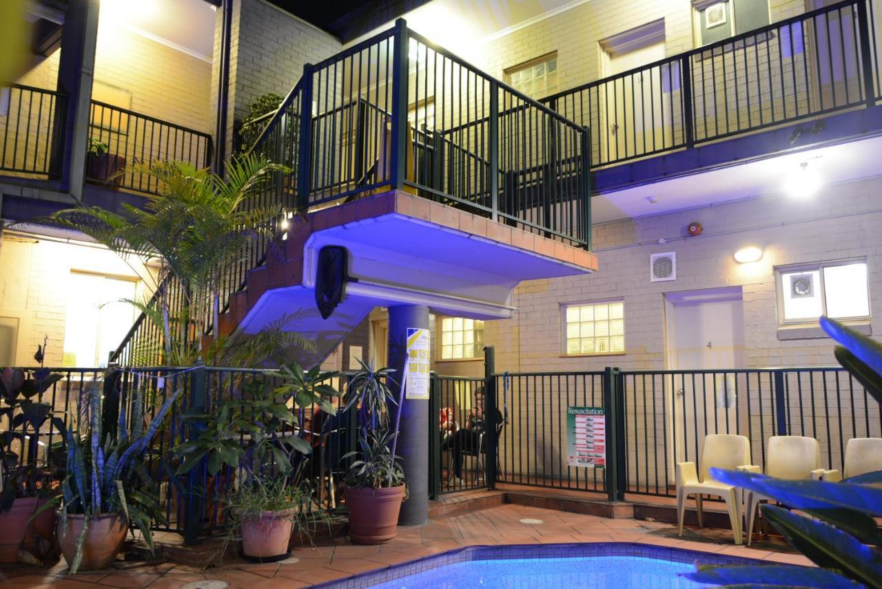 ซัมเมอร์ เฮาส์ แบ็กแพกเกอร์ นิวทาวน์ Hostel ซิดนีย์ ภายนอก รูปภาพ